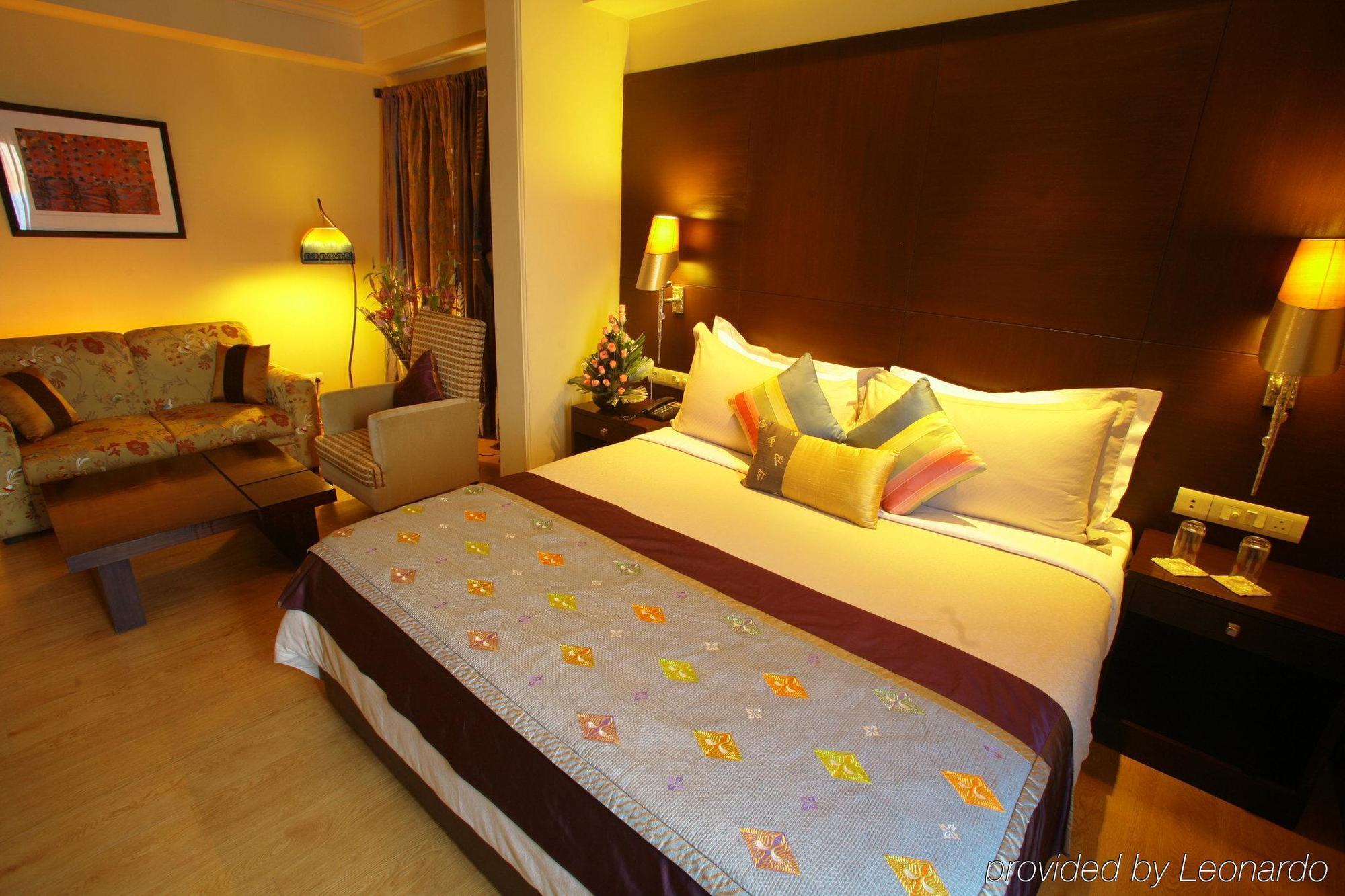 The Orion - Greater Kailash New Delhi Room photo